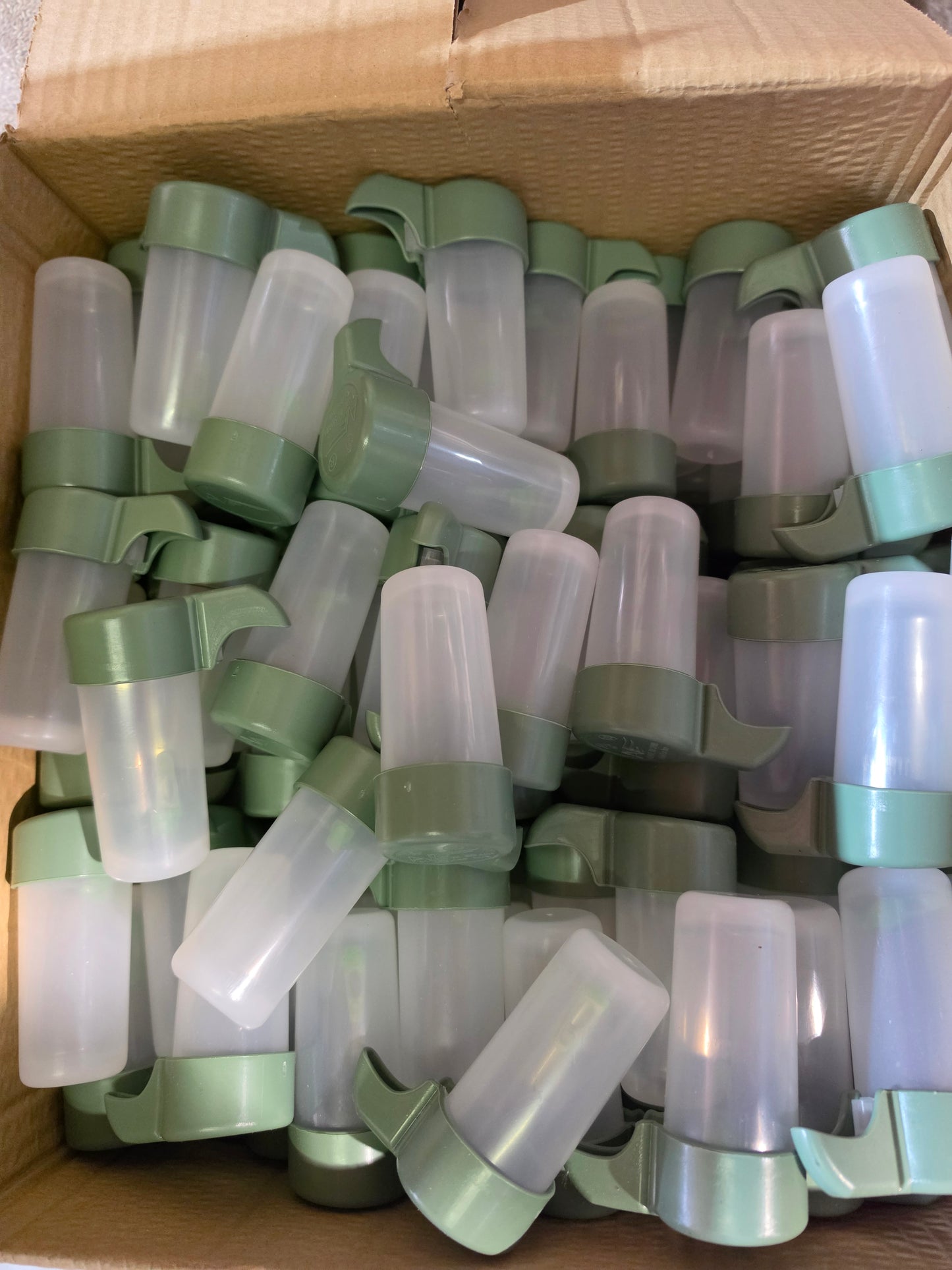 Drinkfontein Groen Anti-verspilling systeem 80ml - Moldes Ave